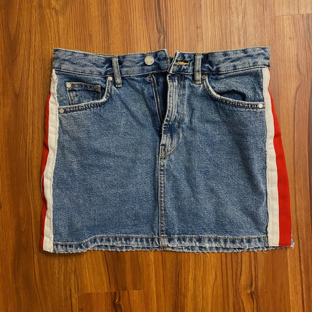 💞 2/$45 SALE Denim Skirt